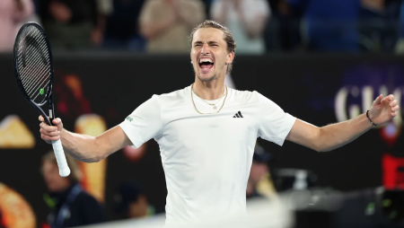 Alex Zverev, Carlos Alcaraz ' I Avstraliya Açıq çempionatından kənarlaşdırdı